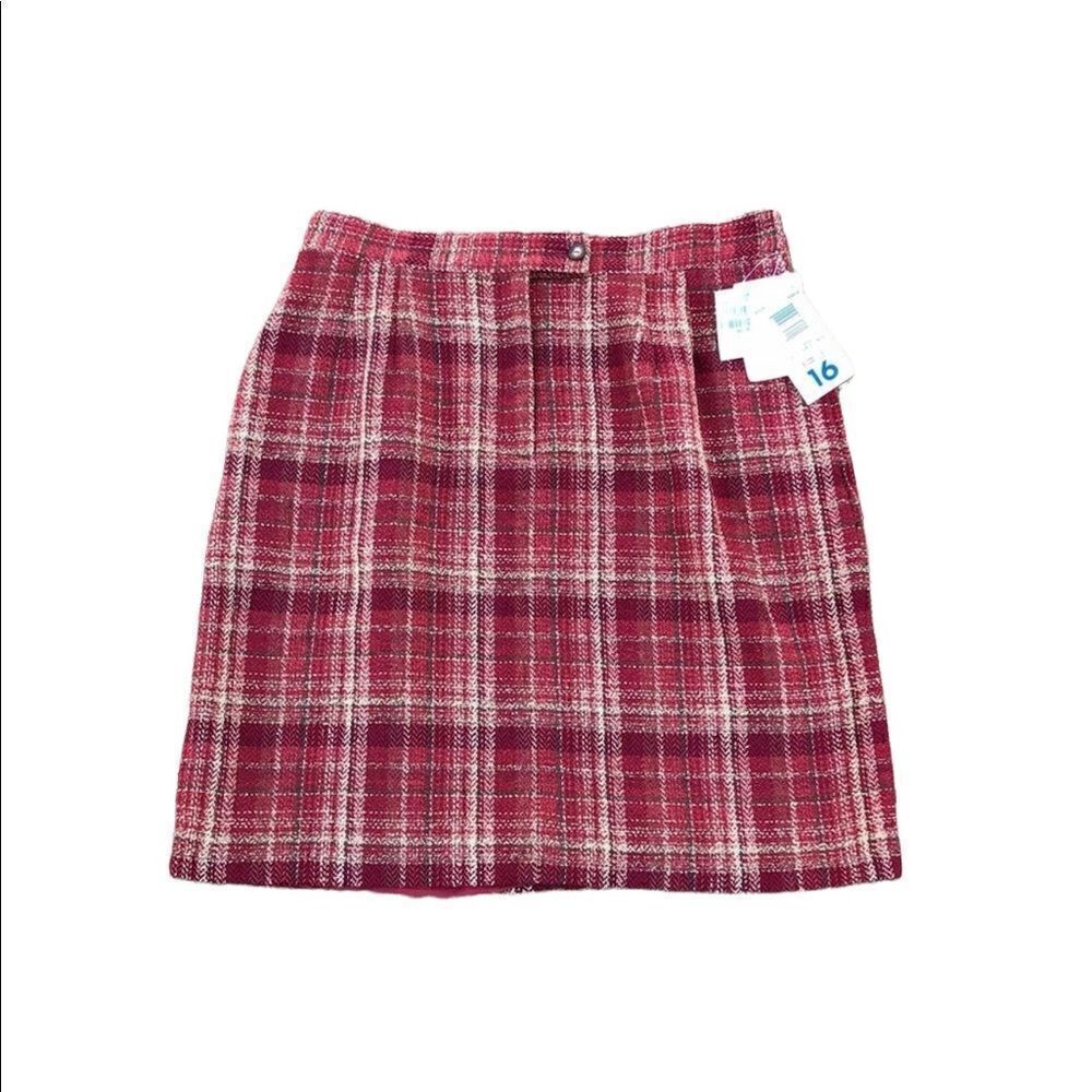 NWT LIZSPORT “In A Country Mode” Red Skirt Size 16